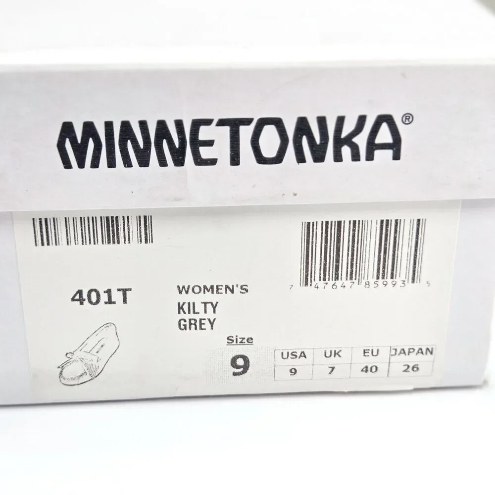Minnetonka Kilty Hardsole Moccasins Women’s Size 9 Grey Suede 401T NIB